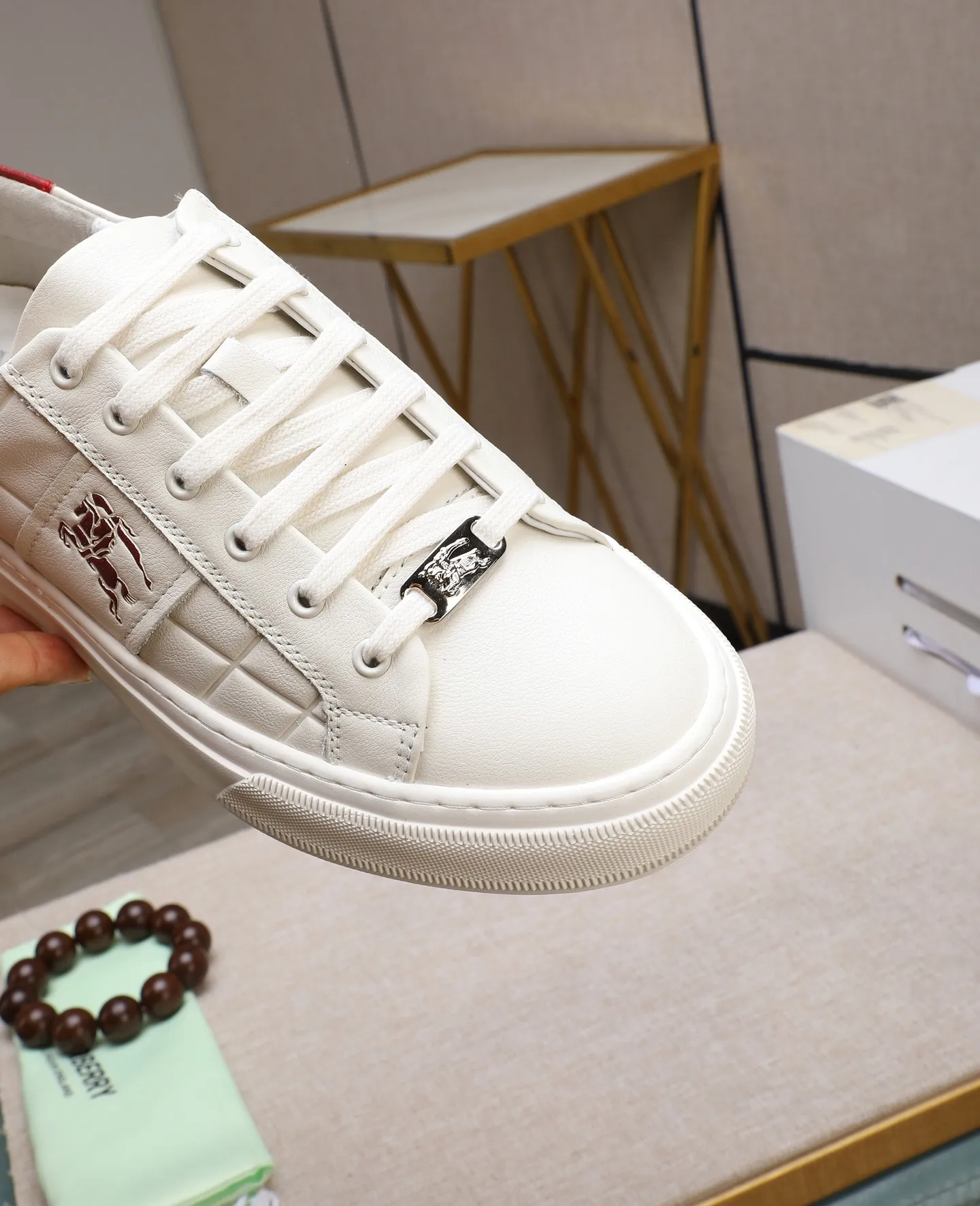 Men's shoes 💰420 ❤️❤️❤️[BURBERRY] Burberry purchasing agent 🔍men's 🚹 new model is synchronized with the official website. The upper is made of imported fabrics and cowhide lining. Completely 1⃣:1⃣ replica🇮🇹, non-slip and wear-resistant rubber outsole ⚠original factory goods, 🔍🔍high quality, please look at the details, welcome to compare⚠Size: 38-44